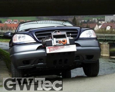 Windenanbausatz Merc. M-Klasse -nicht freigegeben-